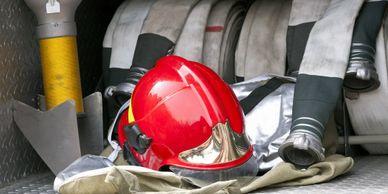 Firefighter helmet and firefighting equipment