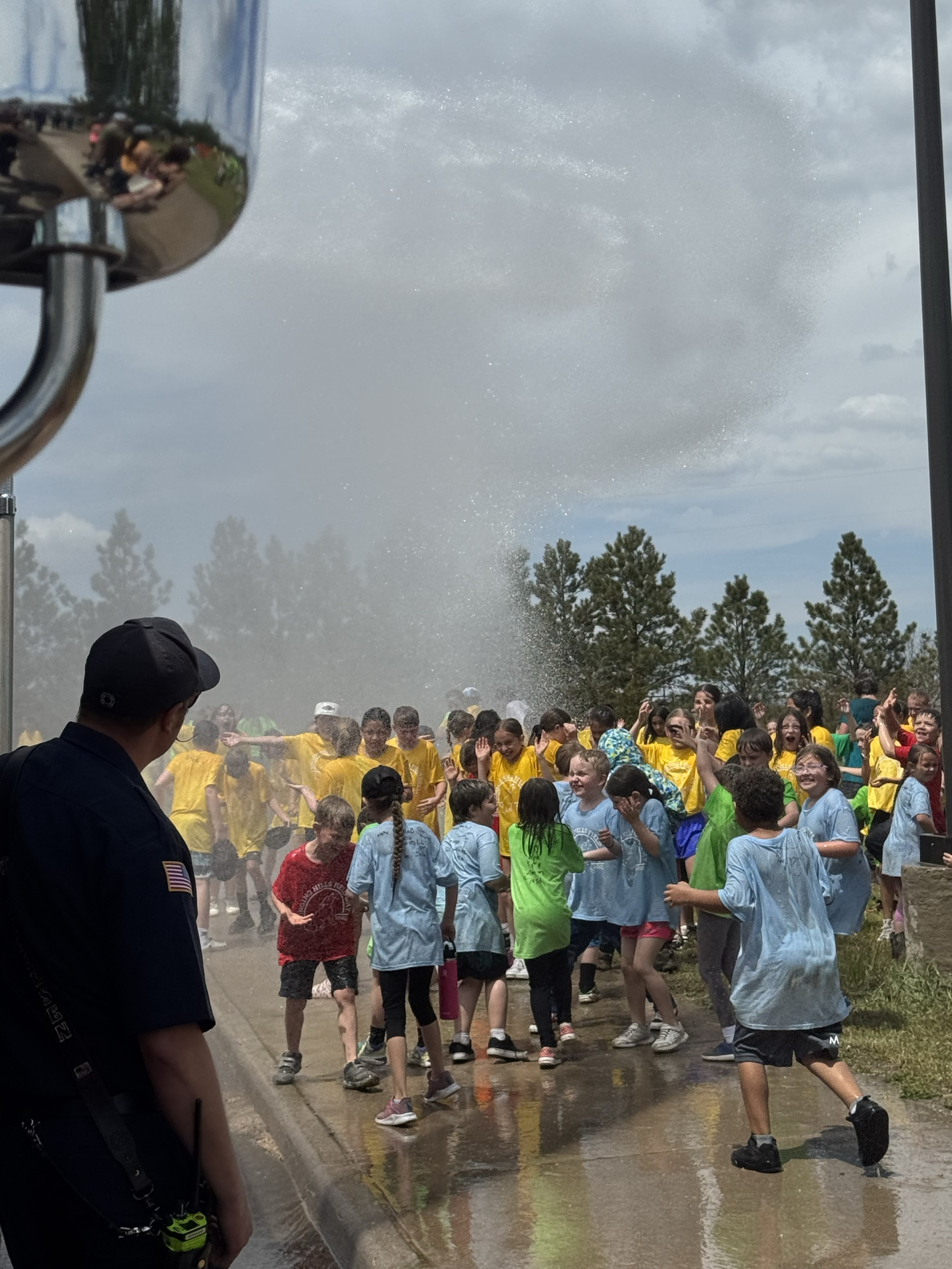 Crews and kids at SHE Field Day