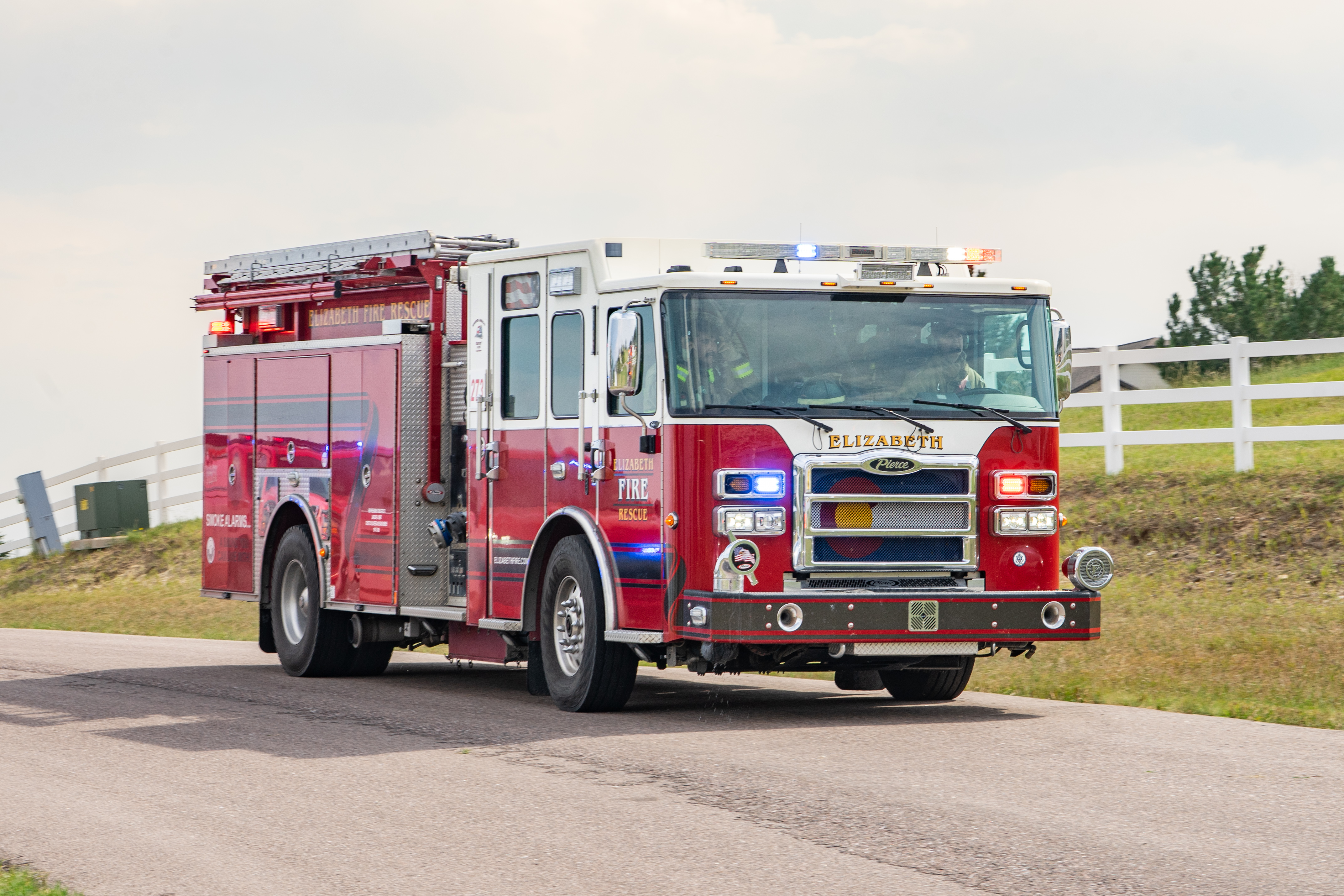 Crews and apparatus on an outbuilding fire - Photos taken by Ethan Dunlop / 303firephotography