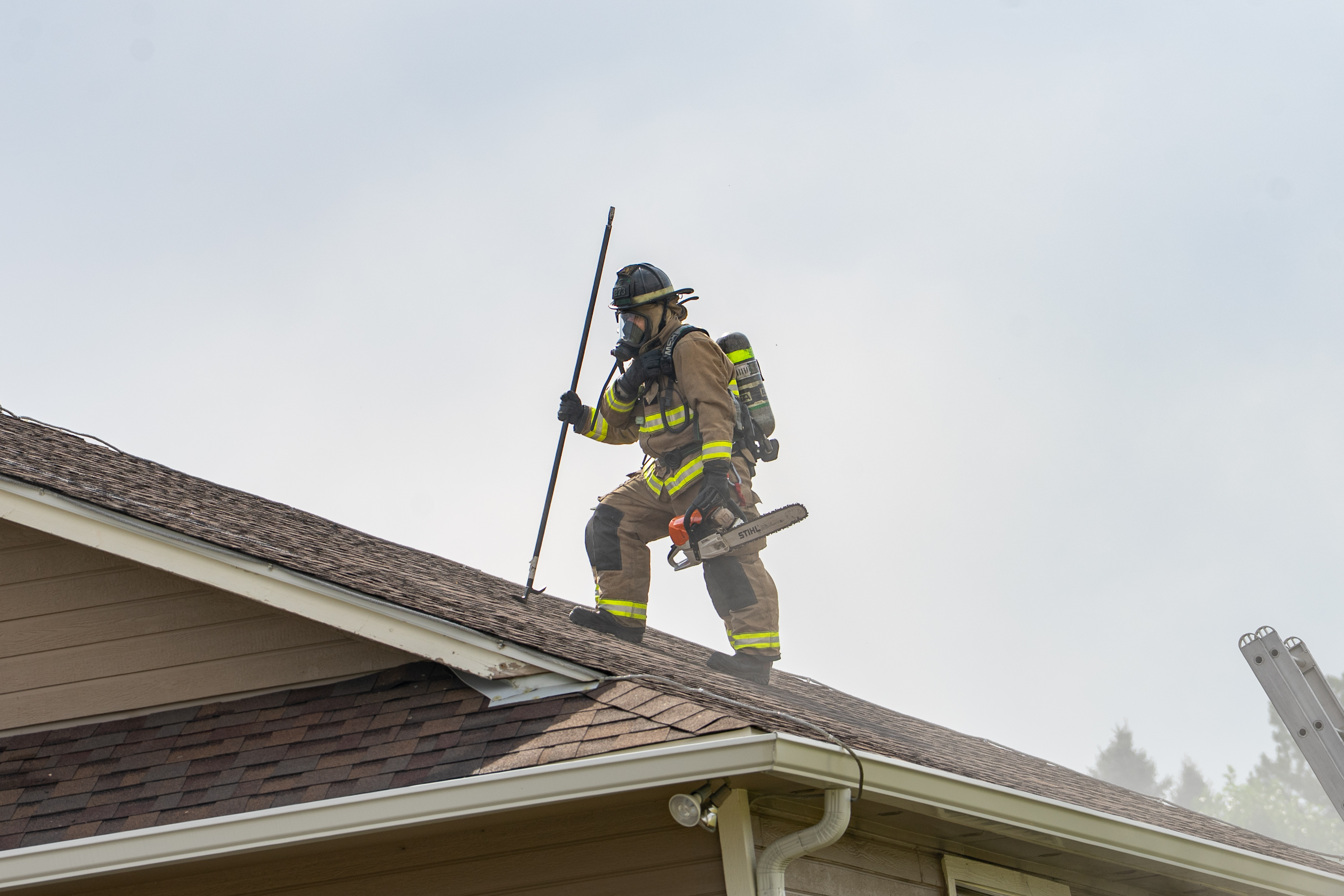Crews and apparatus on an outbuilding fire - Photos taken by Ethan Dunlop / 303firephotography