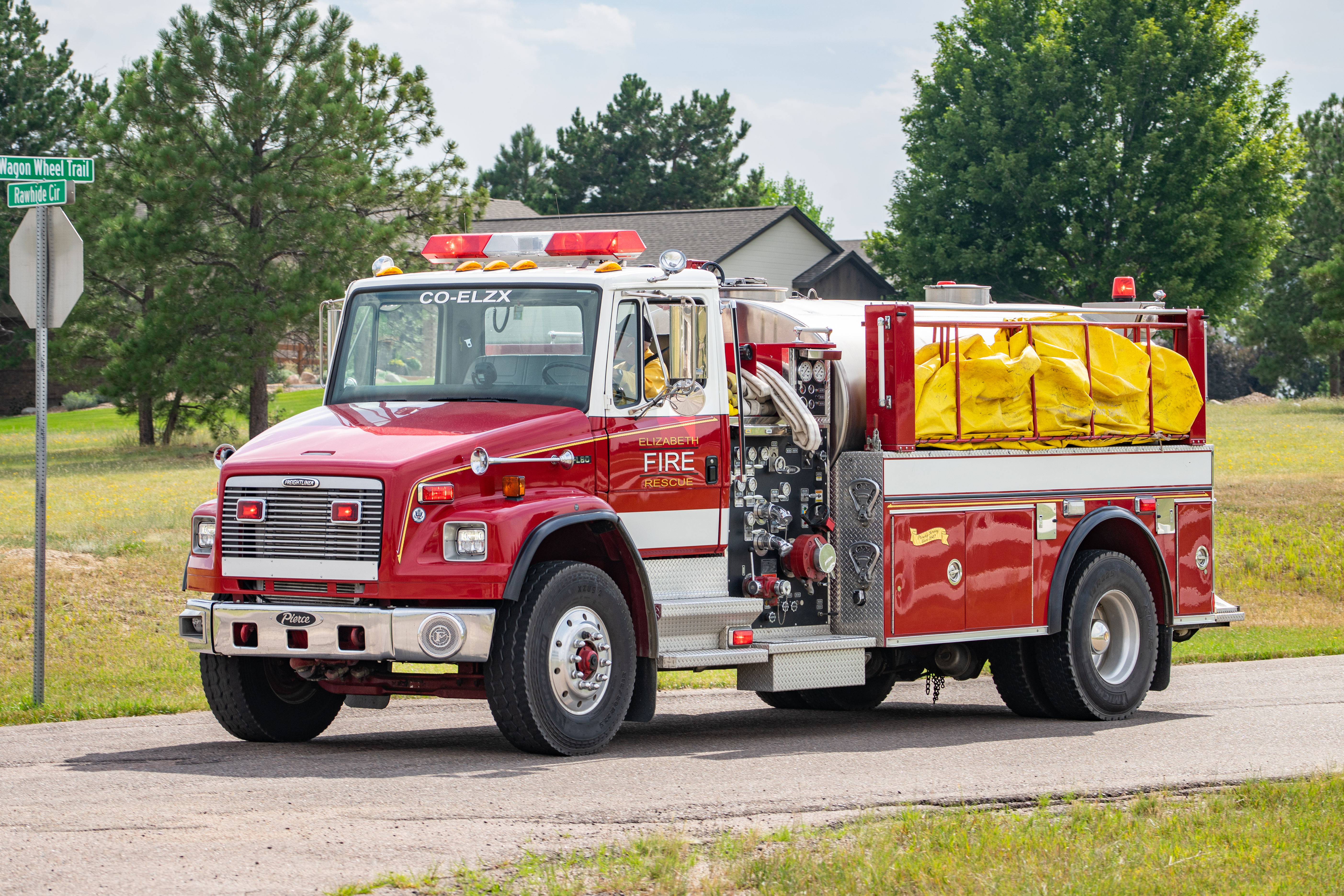 Crews and apparatus on an outbuilding fire - Photos taken by Ethan Dunlop / 303firephotography