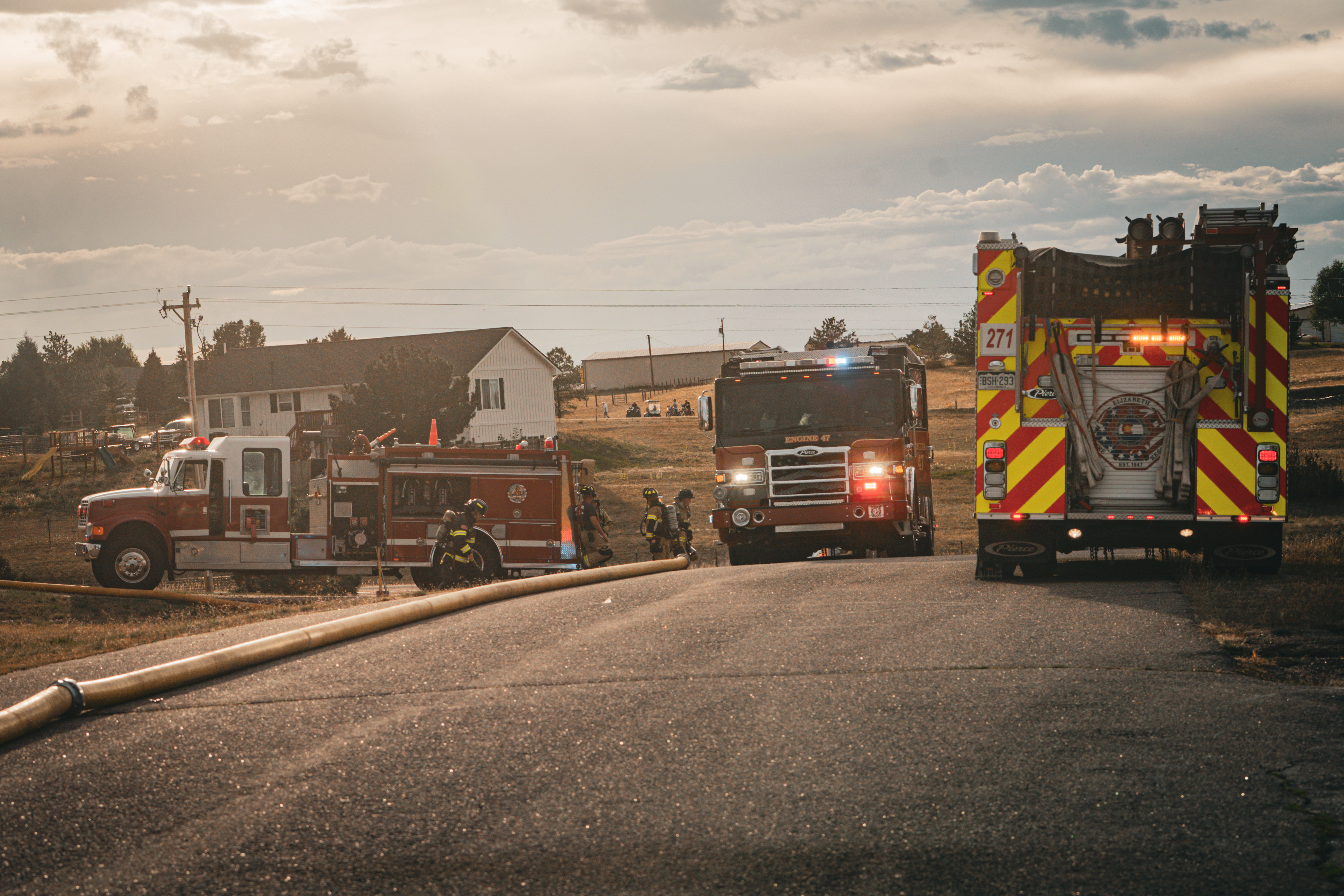 Elizabeth Fire, Rattlesnake Fire, and South Metro Fire apparatus and crews on a structural fire - Photos taken by Ethan Dunlop / 303firephotography